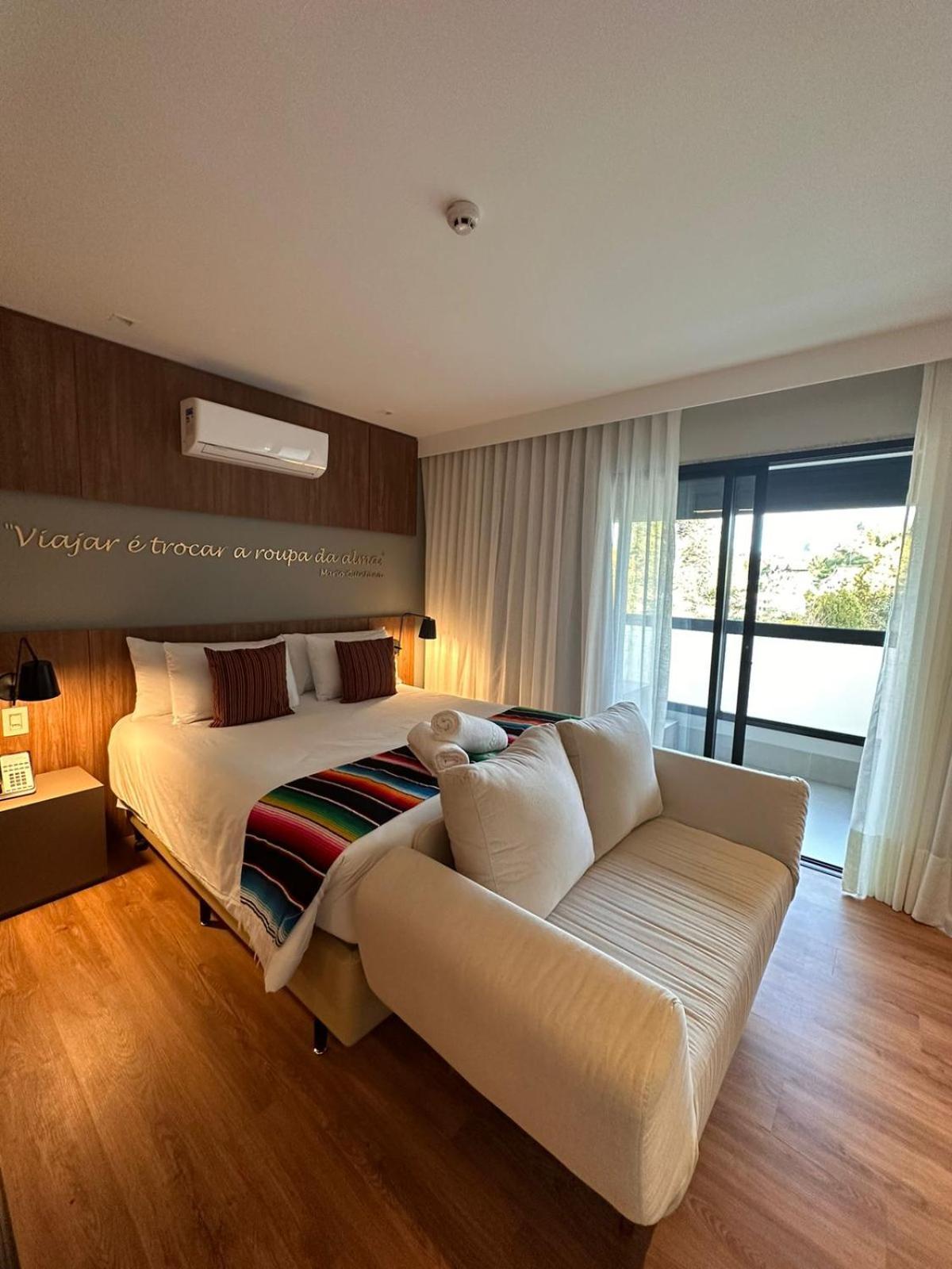 Hotel Wanderlust Experience